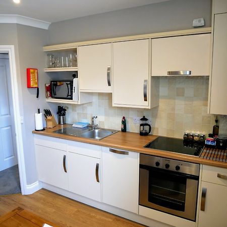 Peartree Serviced Apartments Salisbury Exterior photo